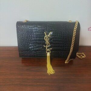 ves Saint Lauren Classic Black Kate Tassel Bag